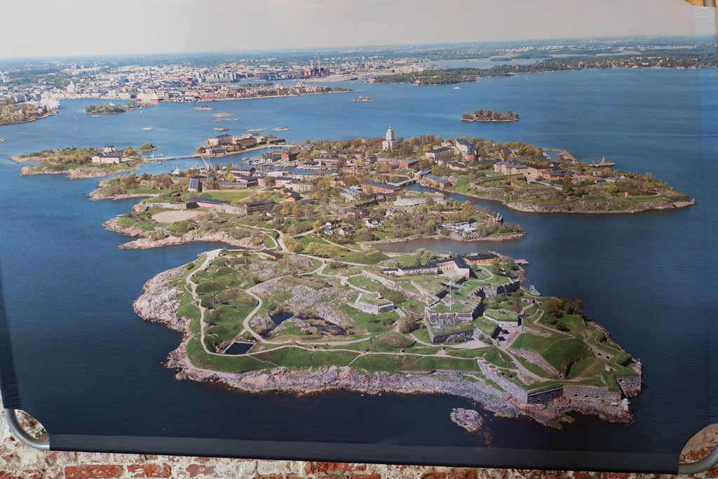 Een overzichtsfoto van Suomenlinna fort