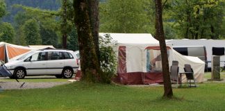 Vakantie met kinderen, kamperen met kinderen, kids er op uit, vouwwagen