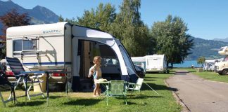 Kids er op uit, kamperen met kinderen, caravan met kinderen