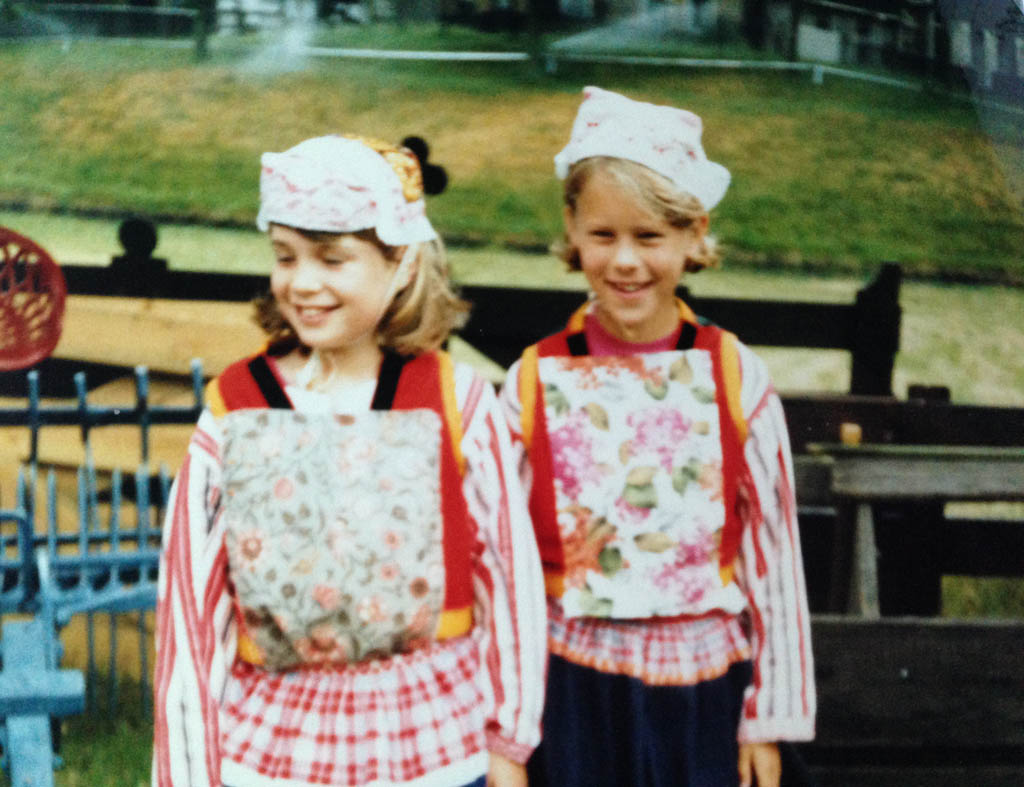 1989: tijdens een schoolreisje in het Zuiderzeemuseum. Ik sta rechts.