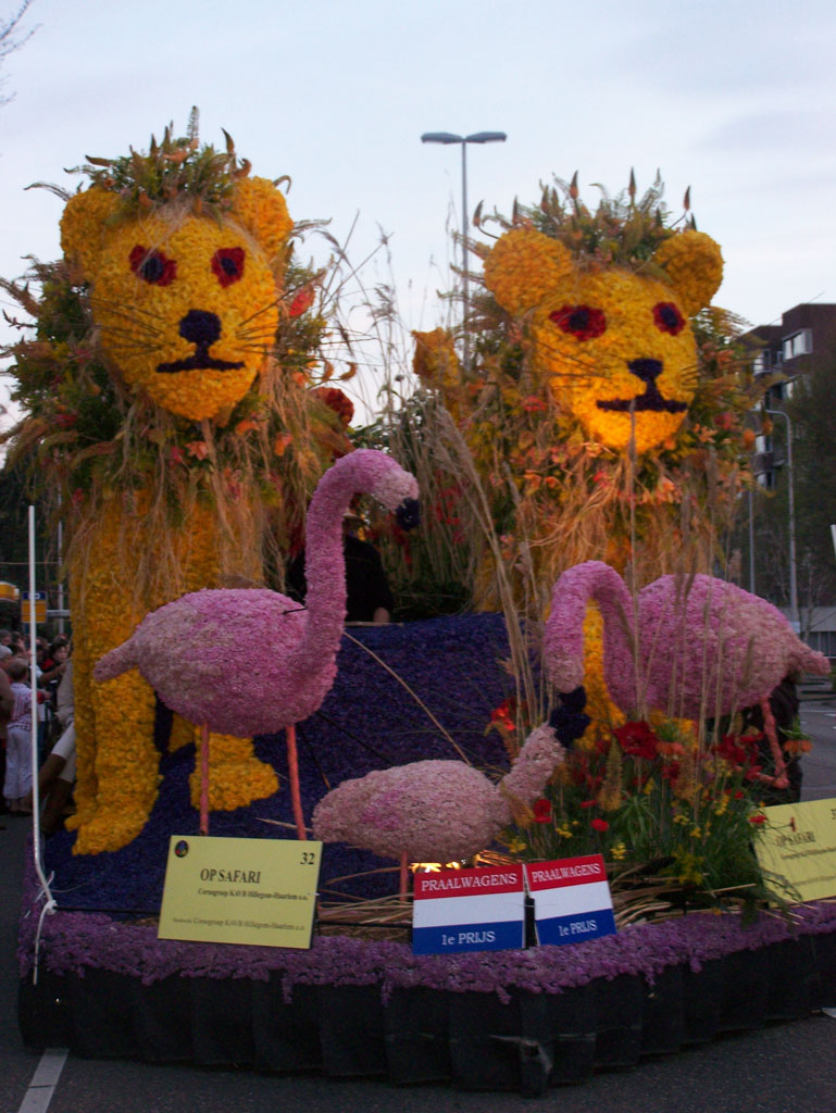 In 2008 was het thema "Vakantie". Een toepasselijk thema om nu de foto's van te gebruiken.