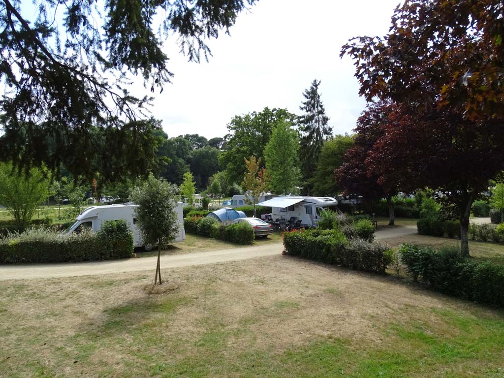 Kleine-kindvriendelijke-campings-Frankrijk-Camping-des-rivieres