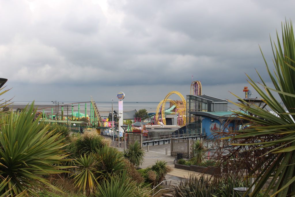 Adventure Island, een groot, gratis toegankelijk pretpark. Je betaalt alleen voor de attracties waar je in wilt.