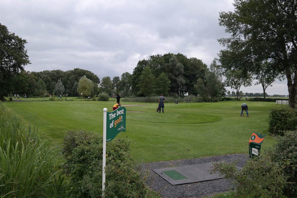 Kameryck heeft een kleine 18-holes pitch & puttbaan.