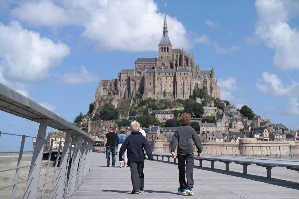 Wandelend naar Mont Saint Michel.