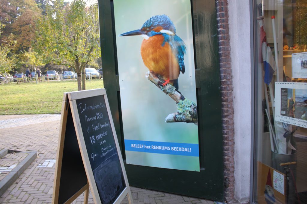 Na het wandelen in het Renkums Beekdal nemen we een kijkje in het informatiecentrum.