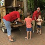 — van der valk avifauna 23 – vogelpark – ei vasthouden