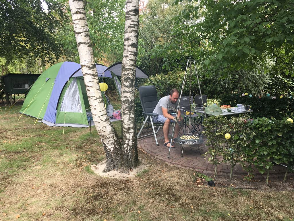 Barbecuen op de camping hoort er bij of niet?