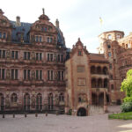 Heidelberg-met-kinderen-schloss-Heidelberg-binnenplaats-2