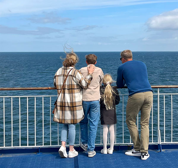 boot-naar-zweden-met-kinderen-dek
