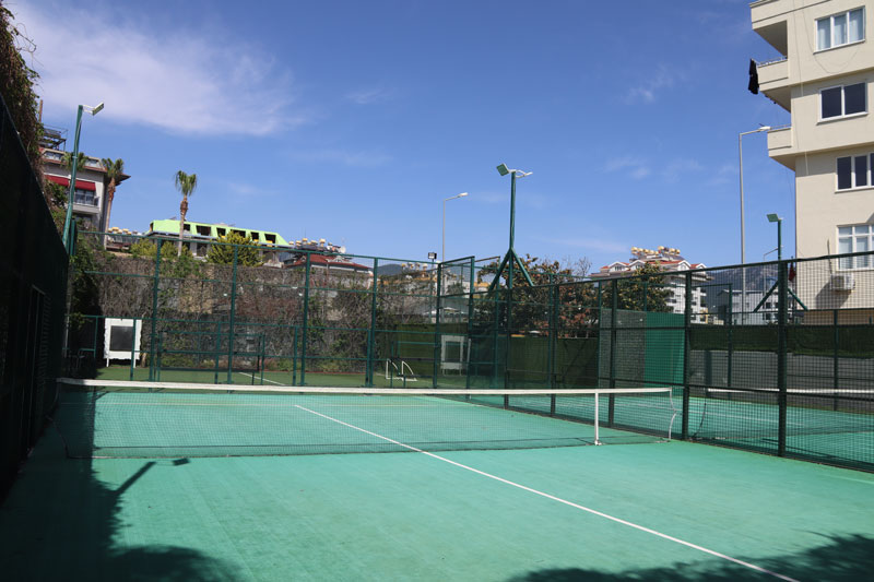 Tennisbanen van het resort