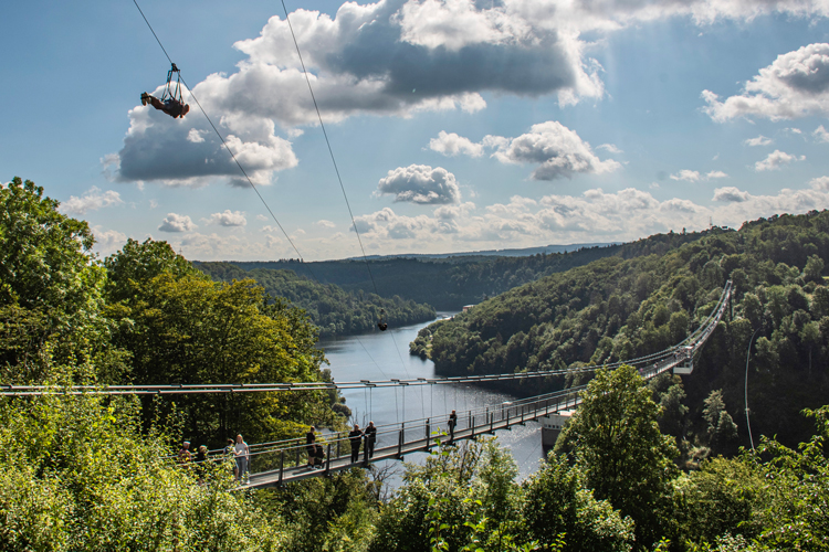 Langste hangbrug van Duitsland en zipline