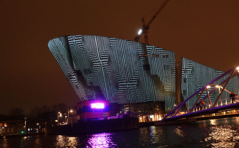 Varen tijdens Amsterdam Light Festival met kinderen