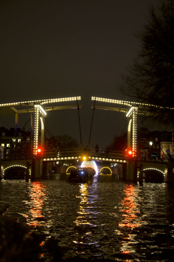 Varen tijdens Amsterdam Light Festival met kinderen