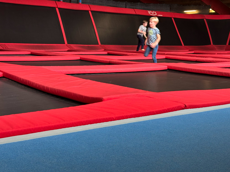 Trampolinepark op Hof van Saksen
