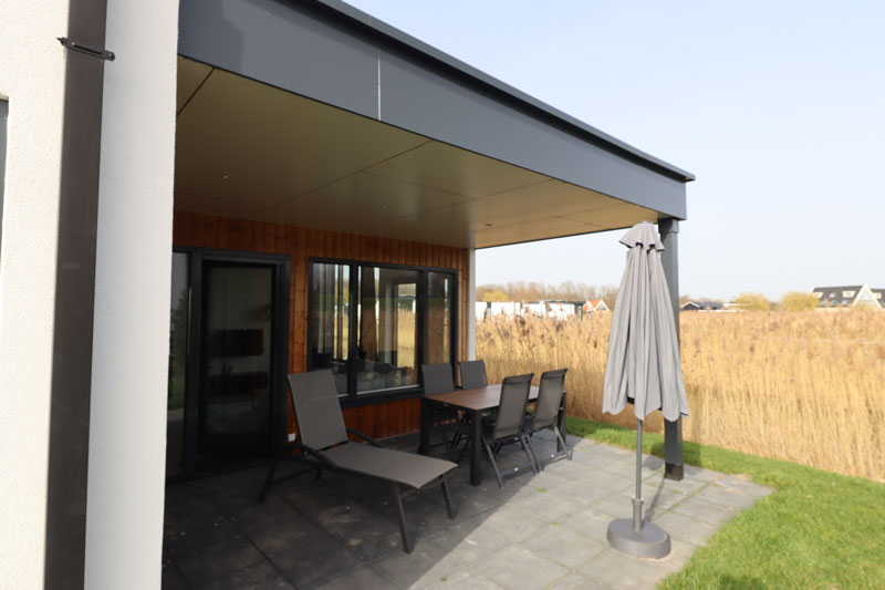 landal-waterparc-veluwemeer-terras